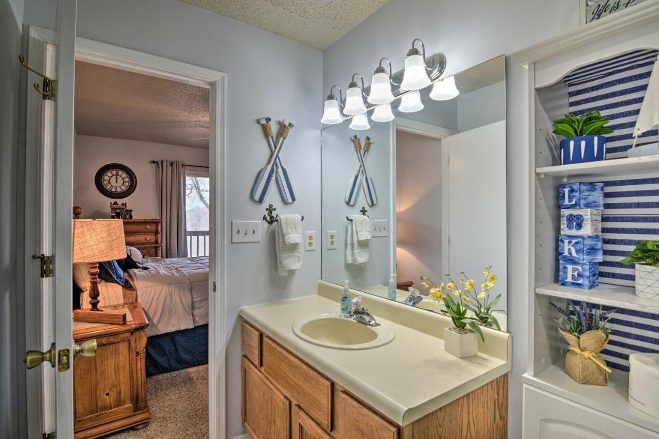 Reed Springs Condo With Furnished Deck And Pool Access Reeds Spring Εξωτερικό φωτογραφία