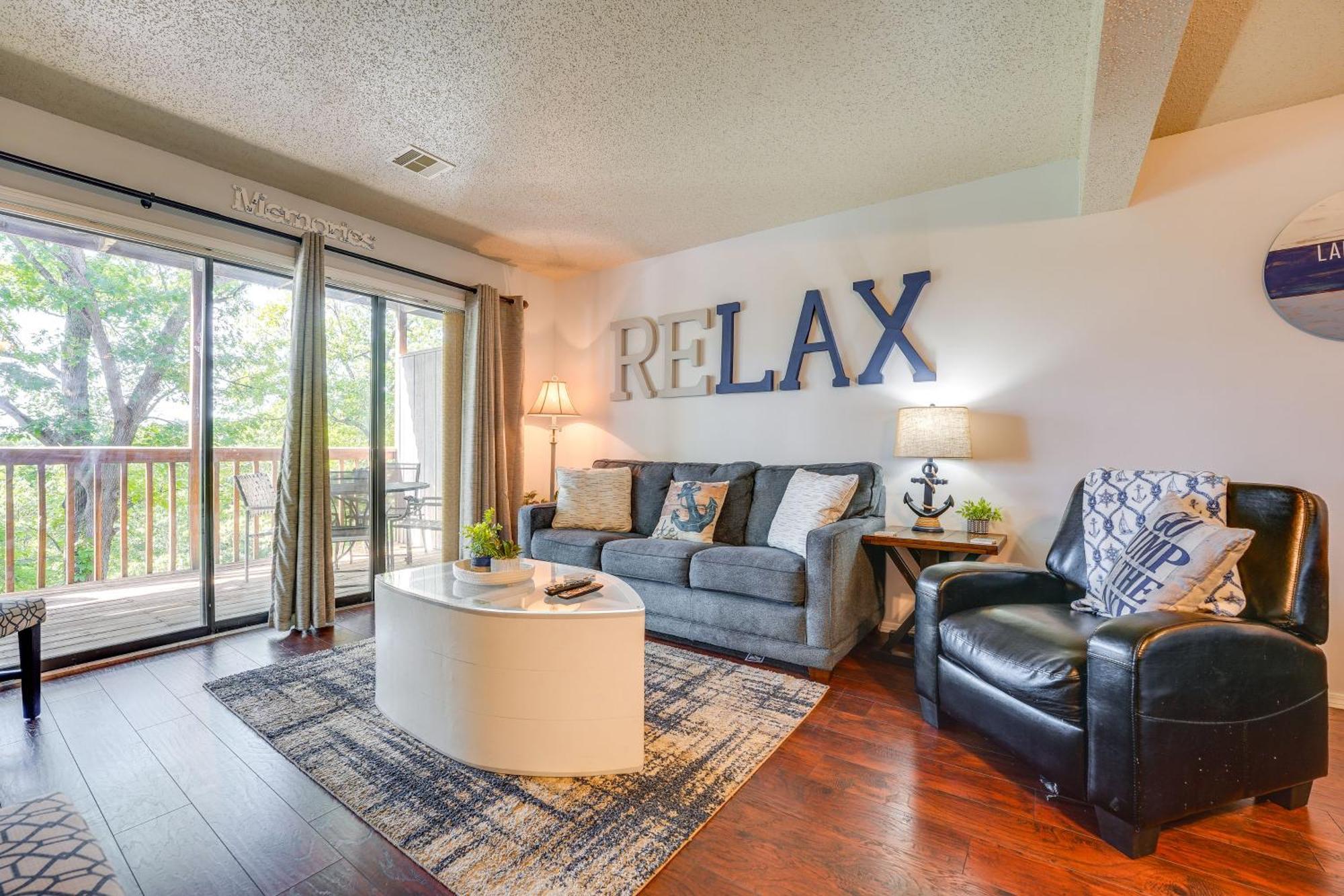 Reed Springs Condo With Furnished Deck And Pool Access Reeds Spring Εξωτερικό φωτογραφία